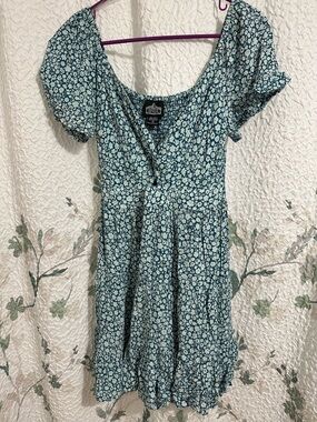 Angie mini dress, small, short sleeve, floral, blue and light blue.